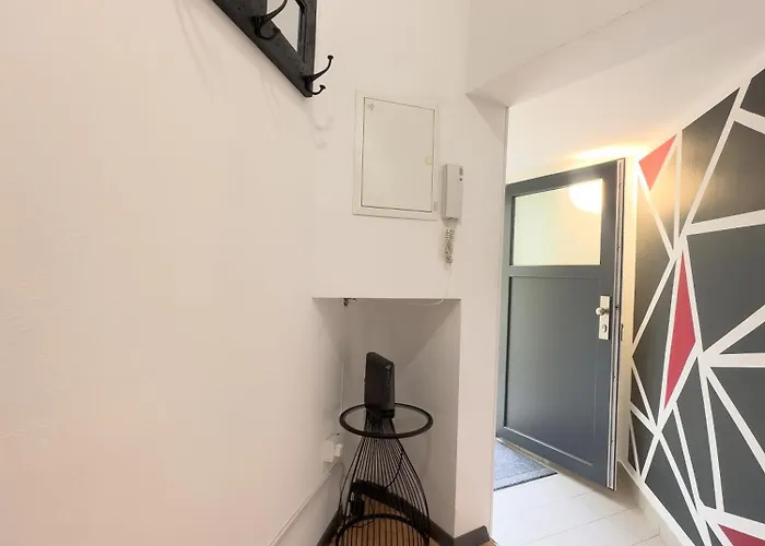 2 Bedroom In Vibrant Area Near U3 & Westbahnhof * Vídeň