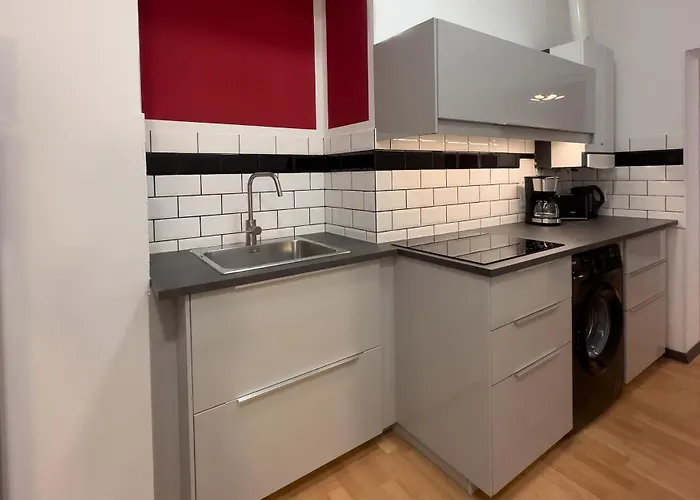 Apartmán 2 Bedroom In Vibrant Area Near U3 & Westbahnhof *