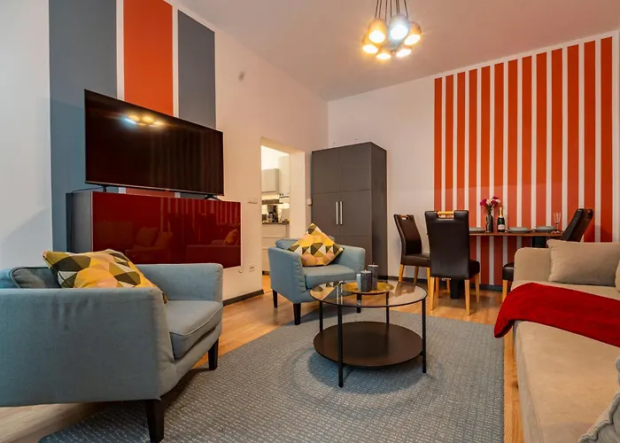 2 Bedroom In Vibrant Area Near U3 & Westbahnhof *
