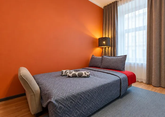 2 Bedroom In Vibrant Area Near U3 & Westbahnhof ウィーン